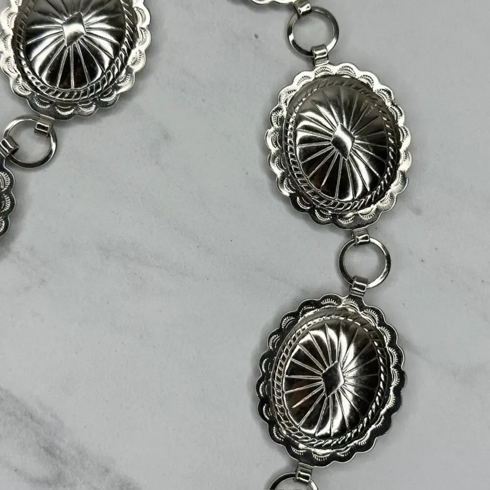 Womens Silver Tone Oval Concho Ribbed Dome Chain Belt Small/Medium (S/M) ✨